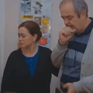 Cena do próximo episódio de Força de Mulher com Sirin e Enver em um momento de tensão.
