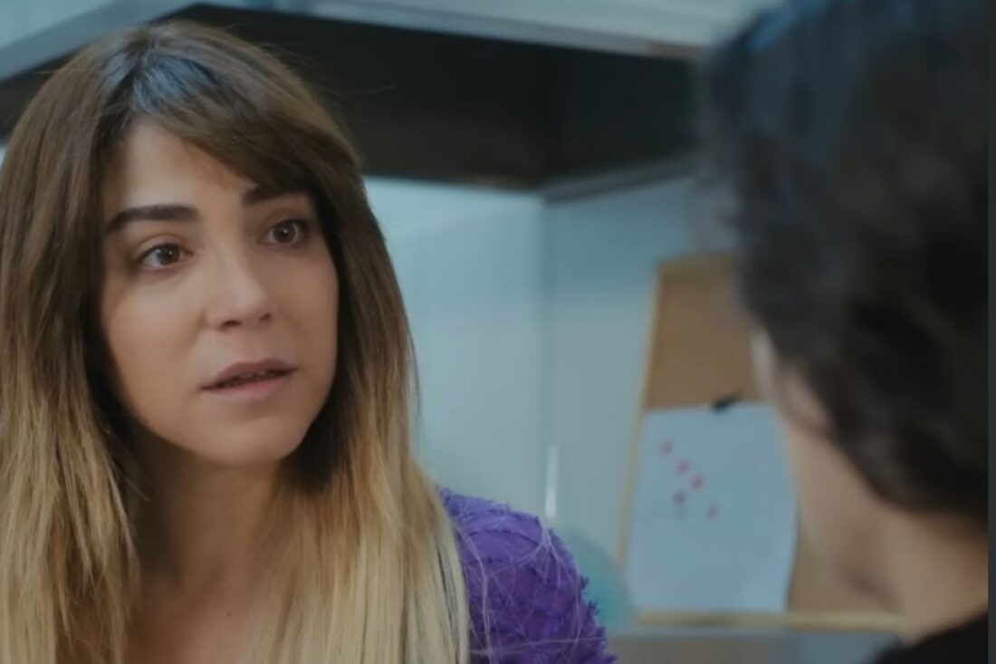 Cena impactante de Força de Mulher com Ceyda e Bahar discutindo