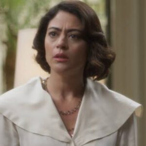 Clarice (Carol Castro)