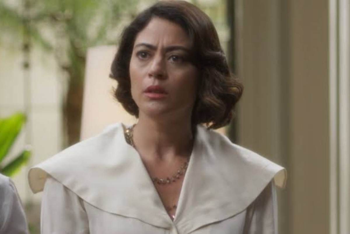 Clarice (Carol Castro)