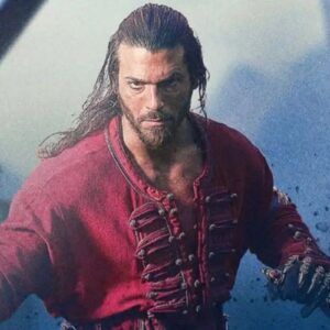 Cenas da série "El Turco" com os atores Can Yaman e Greta Ferro em momentos de tensão e emoção.