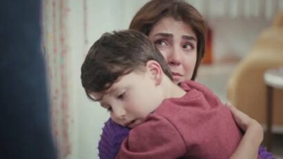 Foto de Gökçe Eyüboğlu interpretando Ceyda na novela Força de Mulher.