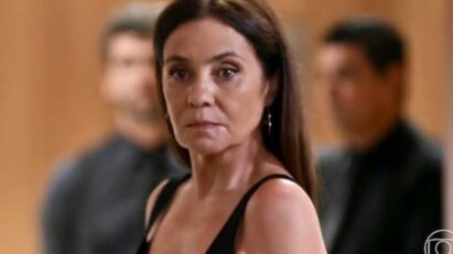 Cena de Mércia (Adriana Esteves) e Molina (Rodrigo Lombardi) nos últimos capítulos de Mania de Você.