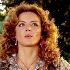 Renata (Silvia Navarro)