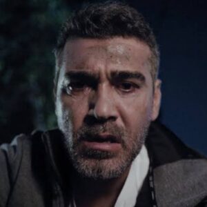 Sarp desesperado ao saber do sequestro de sua família em Força de Mulher