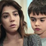 Ceyda descobre troca de bebês e entra em batalha para não perder Arda
