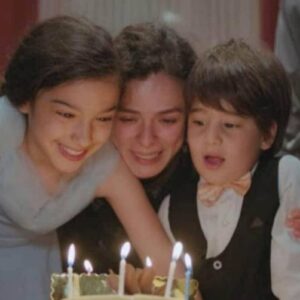 Cena de Bahar e seus filhos em Força de Mulher