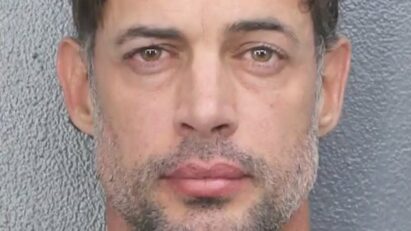 Foto de William Levy em evento público antes da prisão