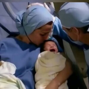 Marina no hospital emocionada