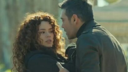 Bahar confronta Sarp e Sirin sobre segredos do passado na novela 'Força de Mulher'.