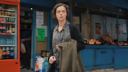 Bahar assustada ao ser abordada pela polícia