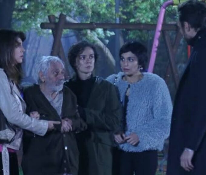 Barrar, Ceyda e Bersan assustadas em cena tensa da novela Força de Mulher