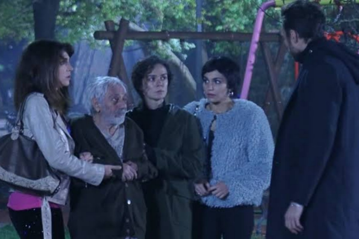 Barrar, Ceyda e Bersan assustadas em cena tensa da novela Força de Mulher
