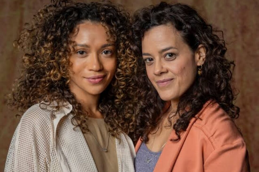 Cecília (Maeve Jenkings) e Laís (Lorena Lima)