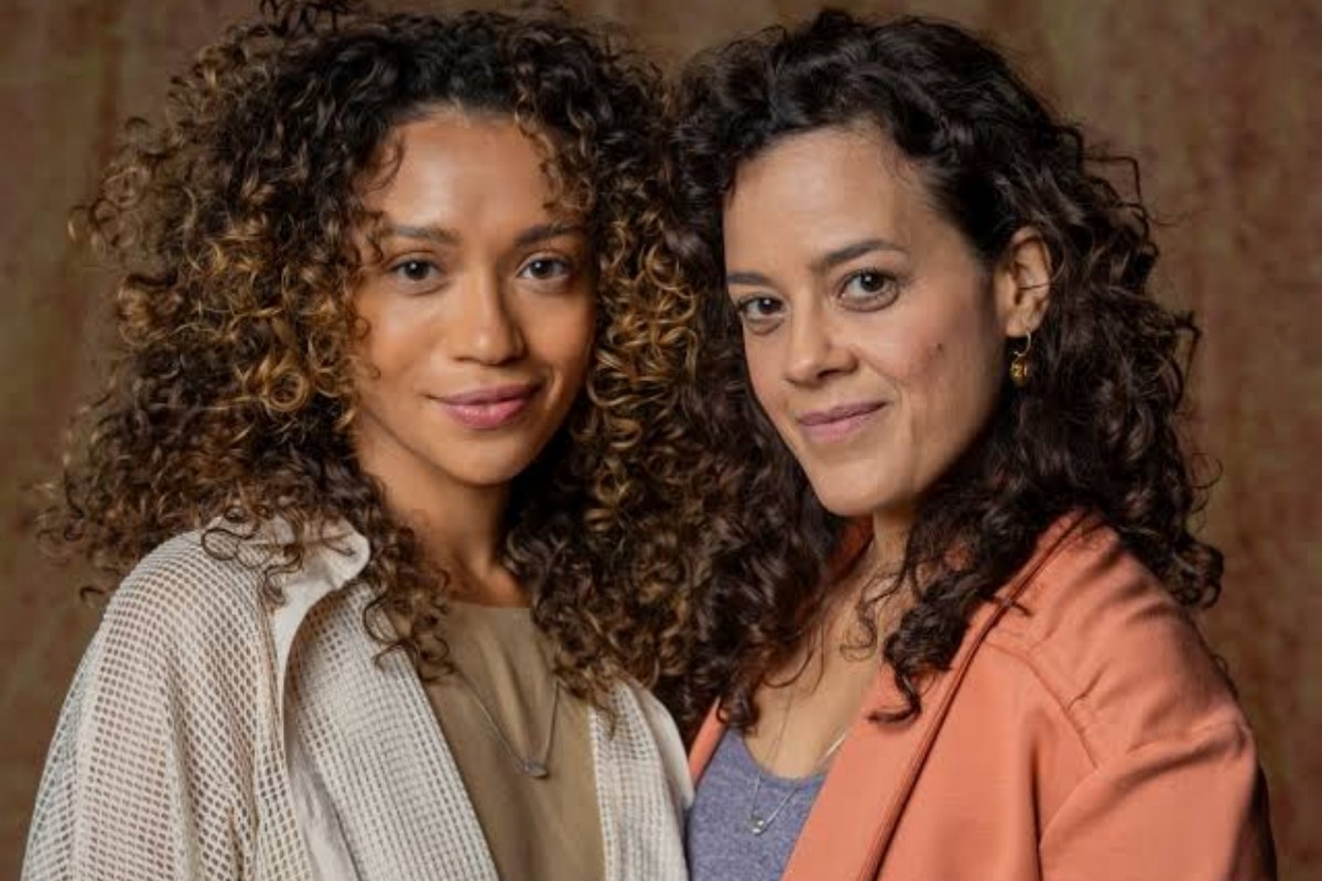 Cecília (Maeve Jenkings) e Laís (Lorena Lima)