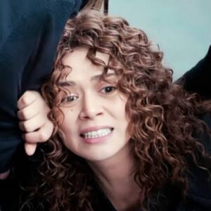 “Sirin desesperada ao ser capturada pela polícia no final de Força de Mulher”