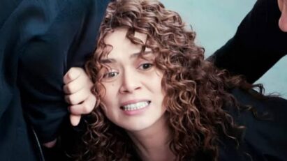 “Sirin desesperada ao ser capturada pela polícia no final de Força de Mulher”