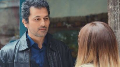 Cena de Ceyda confrontando Arif em Força de Mulher, exigindo a verdade sobre Sirin.