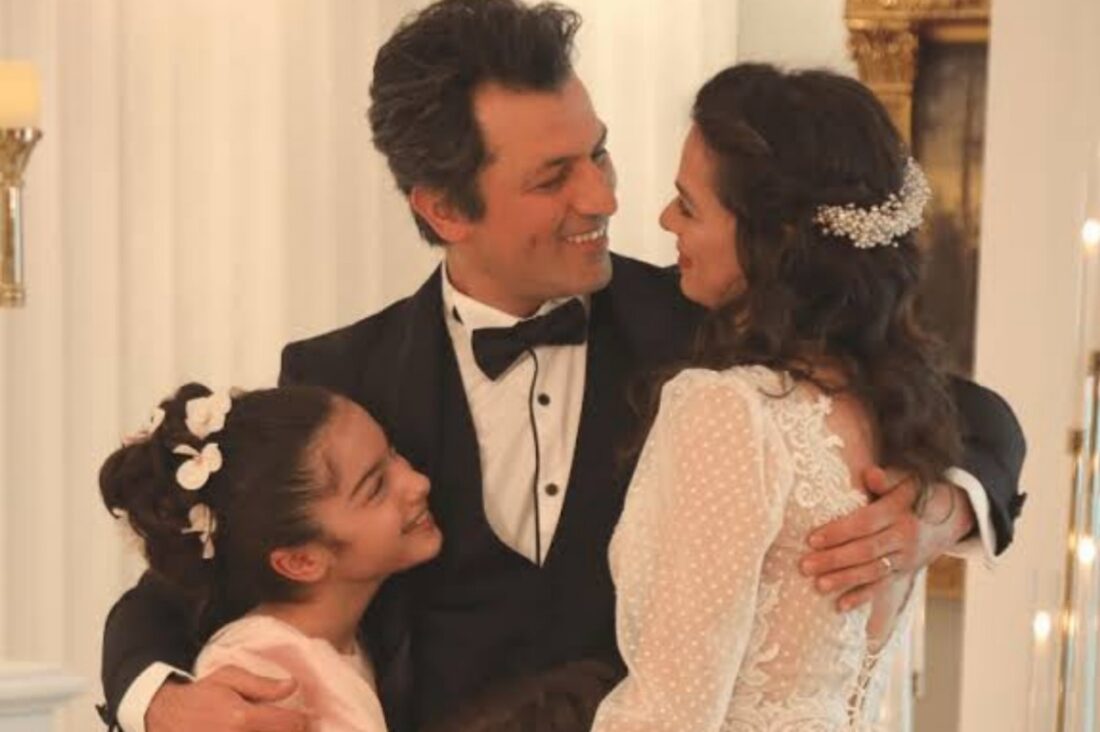 Cena final de Bahar e Arif em Força de Mulher.