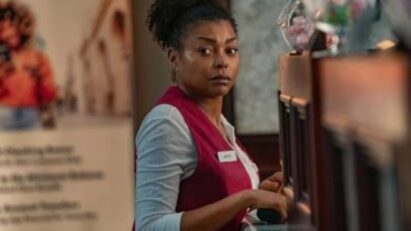 Cena intensa do filme “Até a Última Gota”, com Taraji P. Henson interpretando Janiyah em momento de desespero.