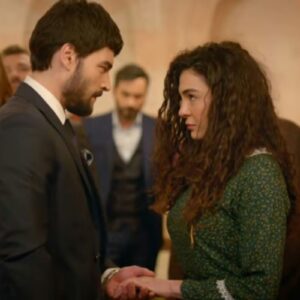 alt="Reyyan e Miran cena romântica de Hercai"