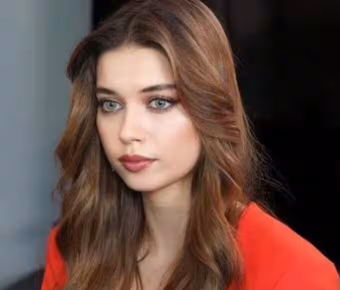Afra Saraçoğlu