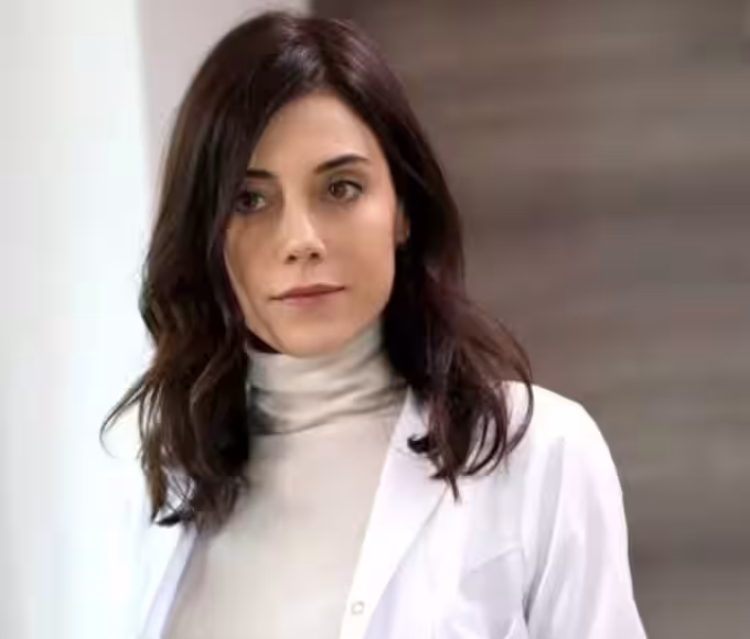 Cansu Dere