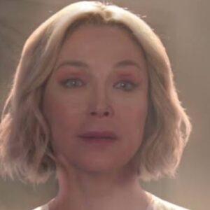 Cecília na novela As Filhas da Senhora Garcia.