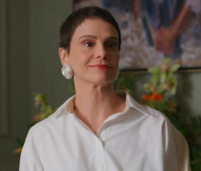 Celina enfrenta Fátima e forja exame falso em cena tensa do remake de Vale Tudo.