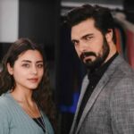 "Yaman e Seher trocando olhares intensos em cena de Emanet"