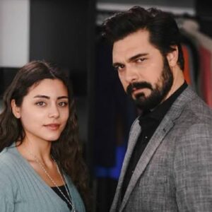 "Yaman e Seher trocando olhares intensos em cena de Emanet"