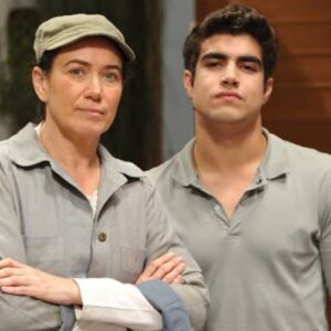 Griselda (Lilia Cabral) com uniforme de Pereirão em Fina Estampa