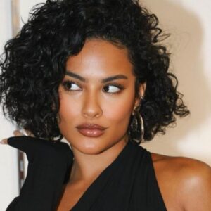 Maria de Fátima chora ao ser expulsa da mansão grávida.