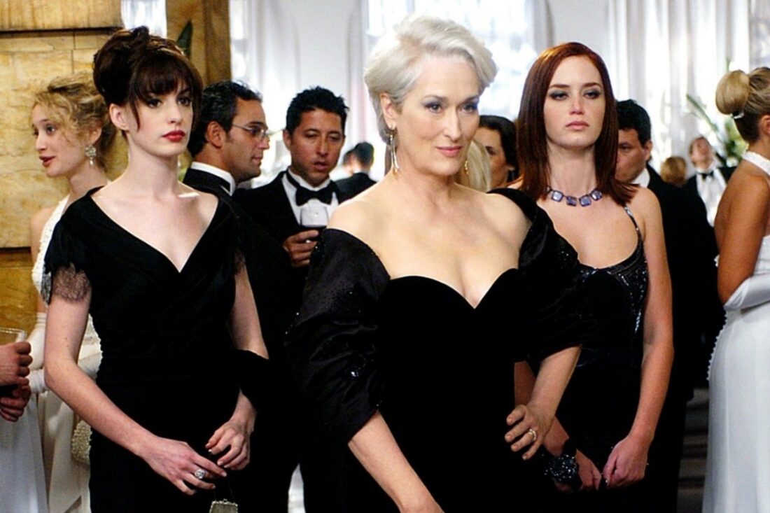 Meryl Streep como Miranda Priestly com expressão implacável