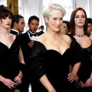 Meryl Streep como Miranda Priestly com expressão implacável