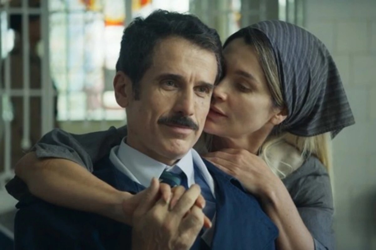 Sandra fica furiosa ao descobrir que Ernesto tem uma filha em Êta Mundo Melhor!