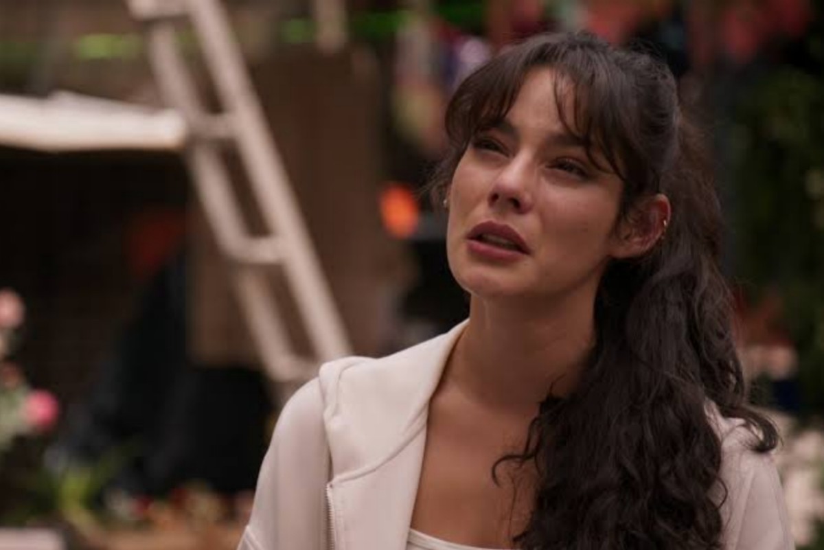 Cena emocionante: Valéria rasga cheque de um milhão de pesos diante de Ofélia