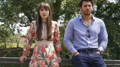 Can Yaman e Özge Gürel em cena de Dolunay (Lua Cheia)