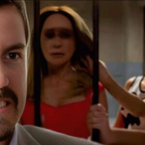 Cena de Paula atrás das grades em As Filhas da Senhora Garcia