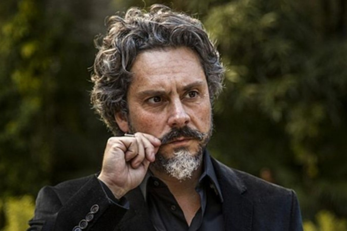 Alexandre Nero caracterizado como Comendador José Alfredo em sua participação em Três Graças.