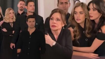 Ofélia protegendo Mar em momento de confronto na mansão Garcia