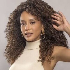 Raquel se reinventa e conquista o Brasil em Vale Tudo