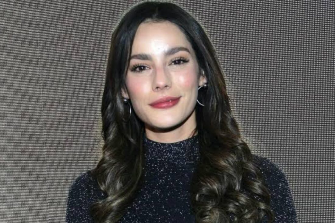 Valéria deixa o passado pra trás e explode na mídia como modelo top