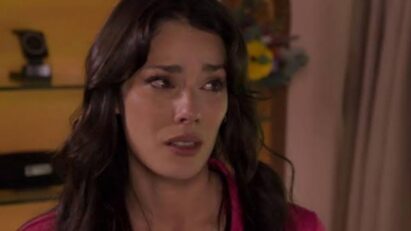 Valéria emocionada ao descobrir segredo sobre Ofélia em As Filhas da Senhora Garcia"