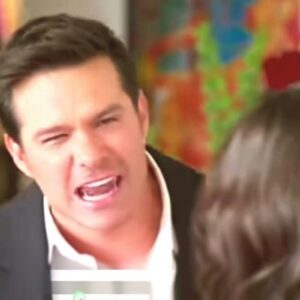 Artur desolado após flagrar a traição em As Filhas da Senhora Garcia