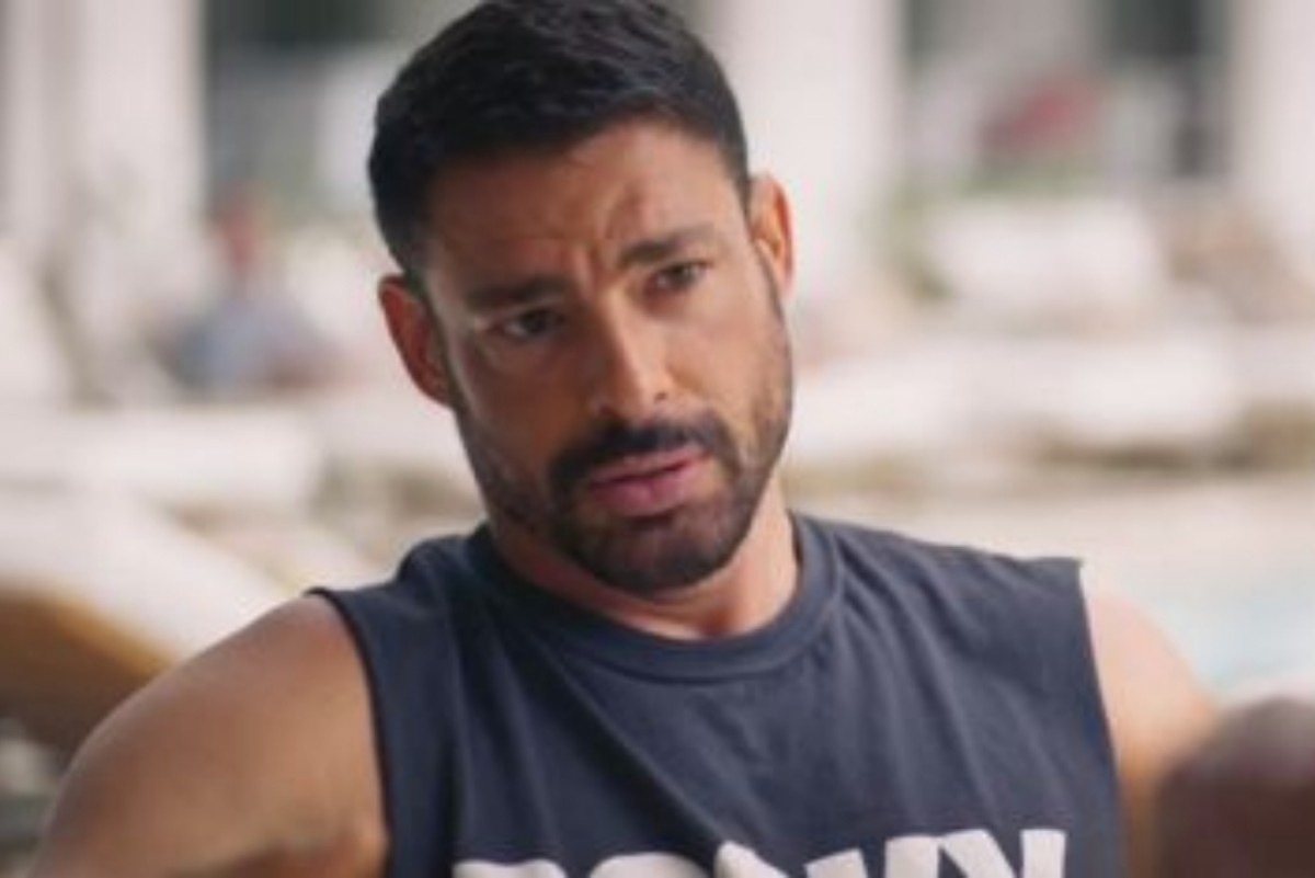 César grava secretamente Odete em Vale Tudo"