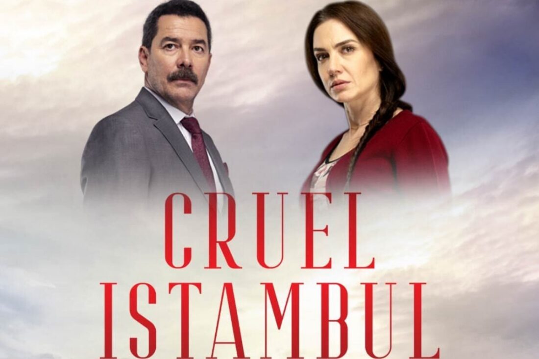 "Cruel Istambul" exibida pela Band.