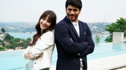 Can Yaman e Özge Gürel em cena romântica de Dolunay