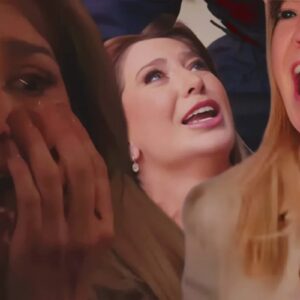 Paula chora após ser atacada pelas detentas em As Filhas da Senhora Garcia