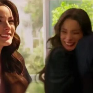 Valéria emocionada ao receber um apartamento em As Filhas da Senhora Garcia